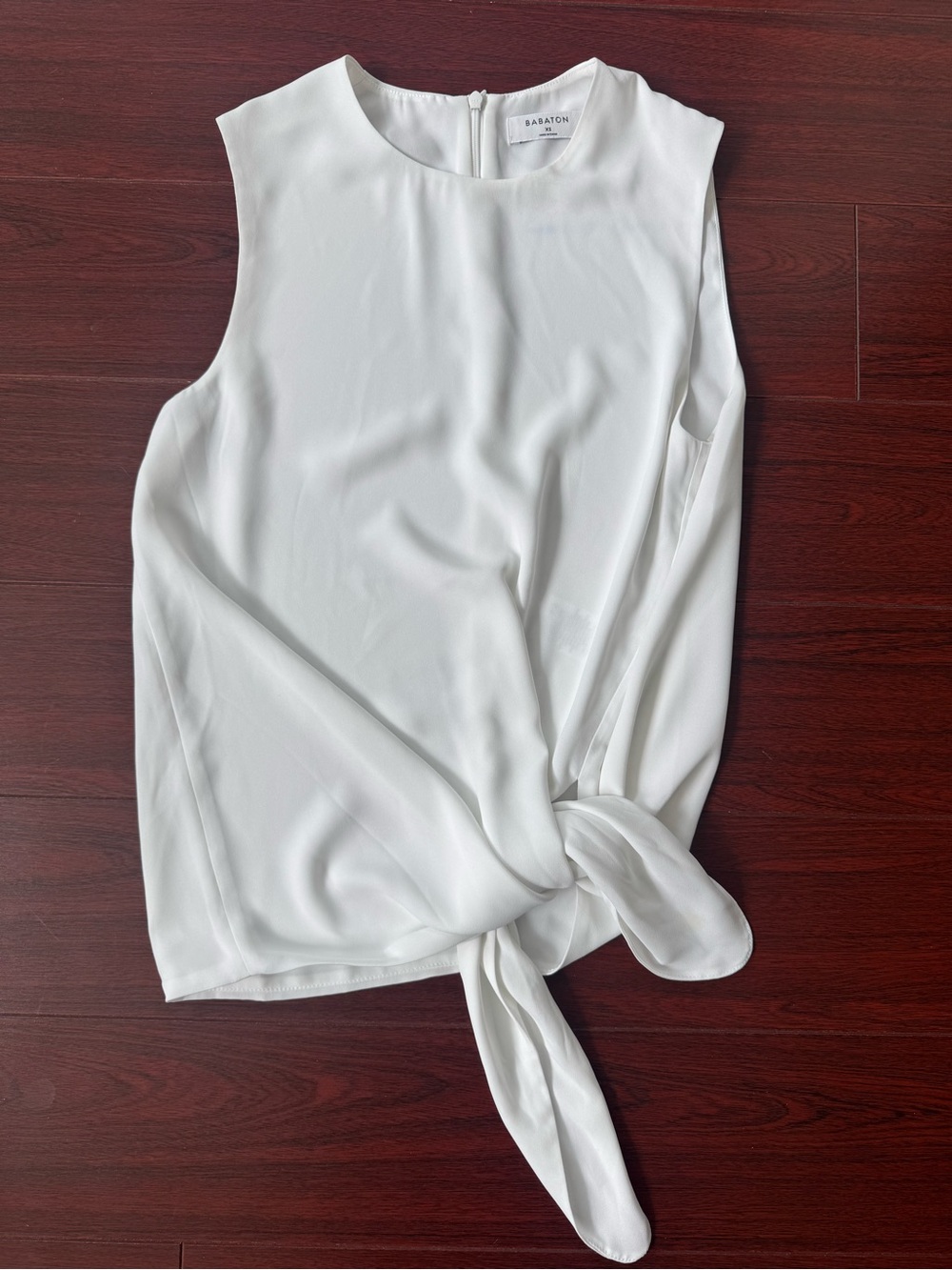 Aritzia Babaton Hopkins Top